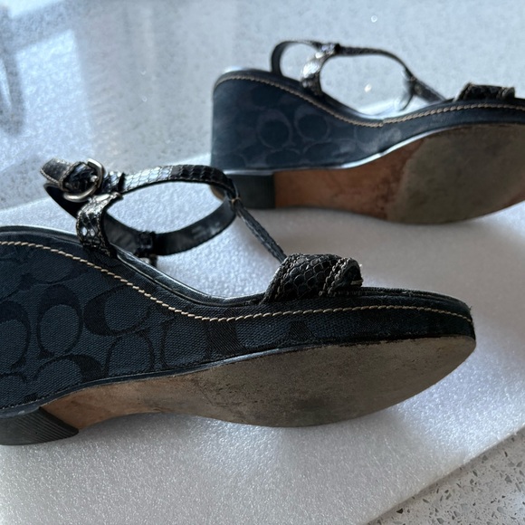 COACH PreLoved Black Wedges - Size 8 - Picture 8 of 9